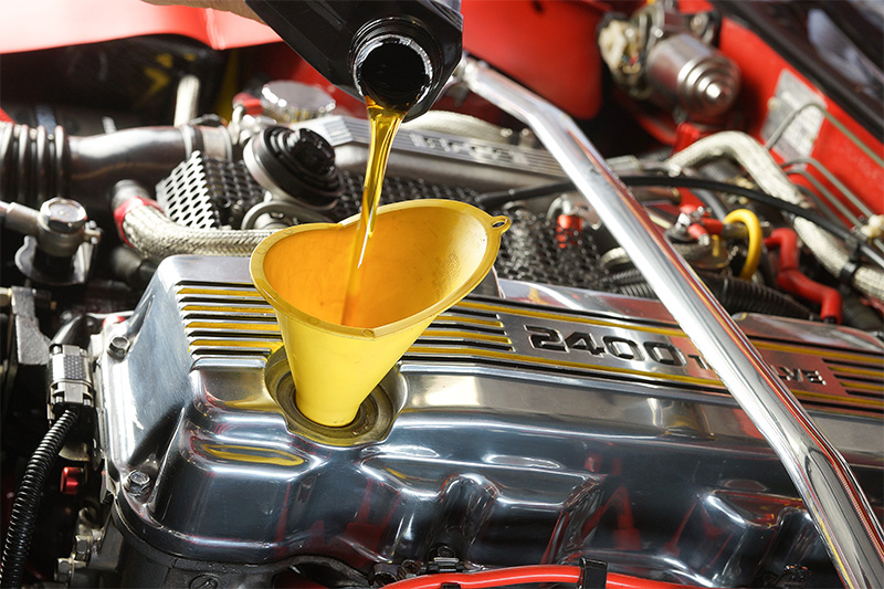 Conventional vs. Synthetic Engine Oil